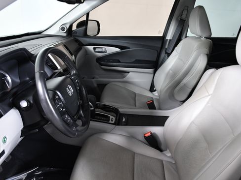 Used 2017 Honda Ridgeline RTL-E image 19