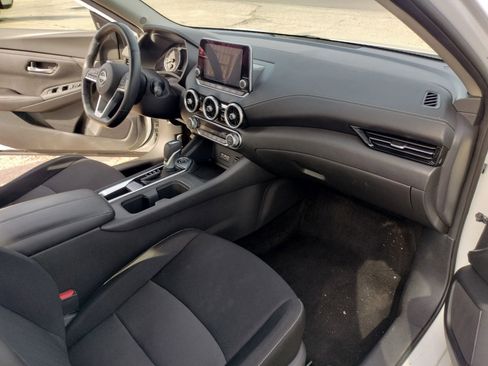 Used 2020 Nissan Sentra SV w/ Trunk Package FWD image 3