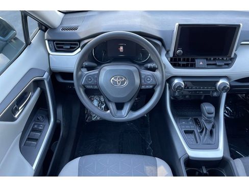 Used 2024 Toyota RAV4 XLE image 16