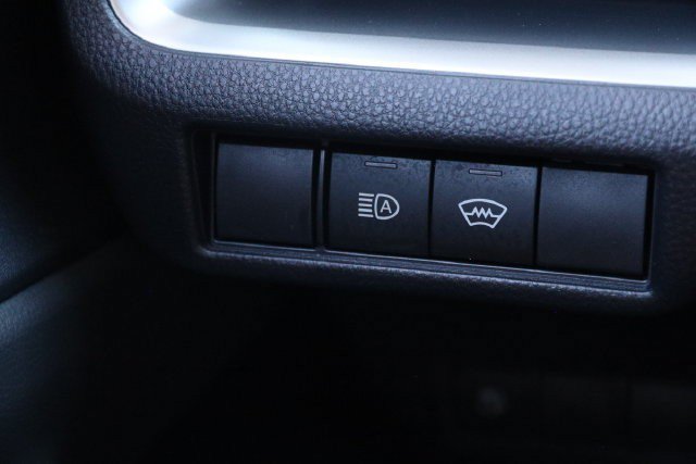 Used 2025 Toyota Prius LE AWD/4WD image 20