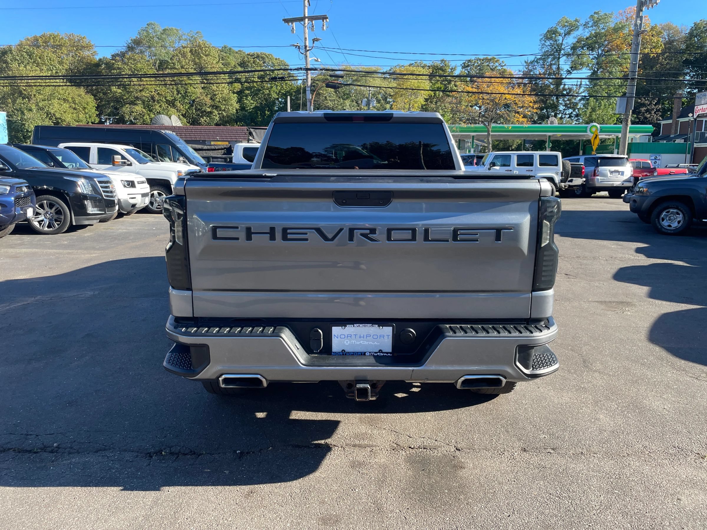 Used 2021 Chevrolet Silverado 1500 Custom AWD/4WD image 4