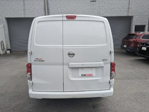 Used 2019 Nissan NV200 SV w/ Navigation Package FWD image 8