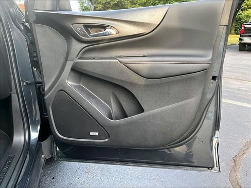Used 2023 Chevrolet Equinox RS w/ RS Leather Package AWD/4WD image 12