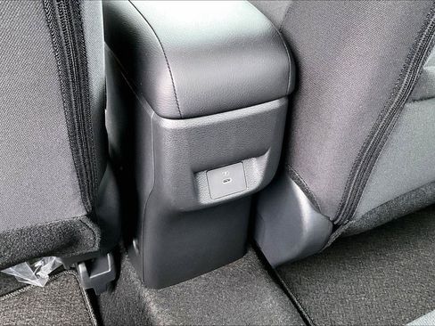 Used 2025 Nissan Versa SV w/ Trunk Package FWD image 11