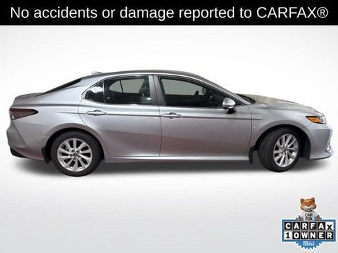 Used 2023 Toyota Camry LE FWD image 3
