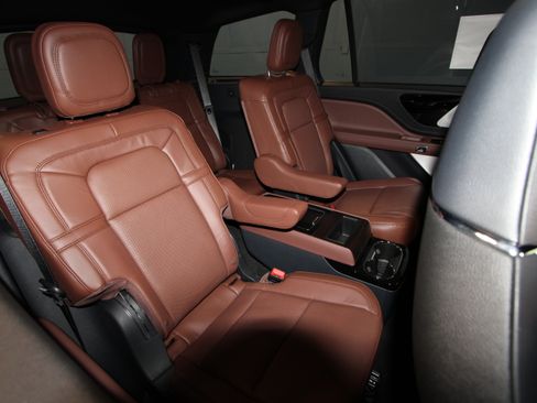 New 2026 Ford Bronco 4-Door w/ Sasquatch Package AWD/4WD image 23
