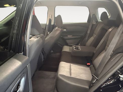 Used 2025 Nissan Rogue SV FWD image 23