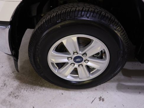 Used 2020 Ford F150 XLT w/ Equipment Group 301A Mid image 10