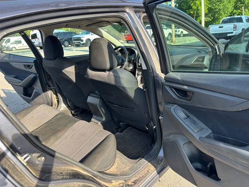 Used 2017 Subaru Impreza 2.0i Premium AWD/4WD image 10