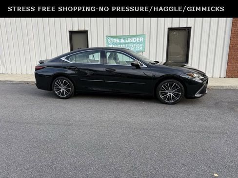 Used 2022 Lexus ES 350 w/ Premium Package image 2