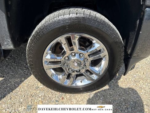 Used 2018 Chevrolet Silverado 2500 High Country w/ Duramax Plus Package AWD/4WD image 40