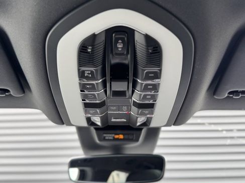 New 2026 Porsche Macan S image 30