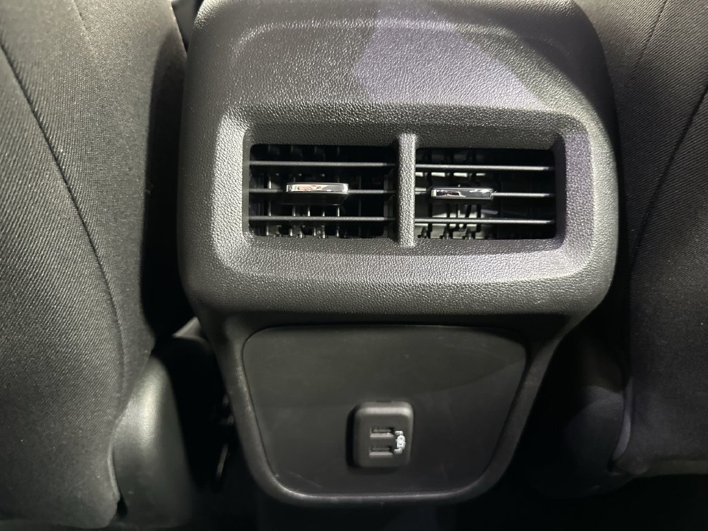 Certified 2024 Chevrolet Equinox LT FWD image 23