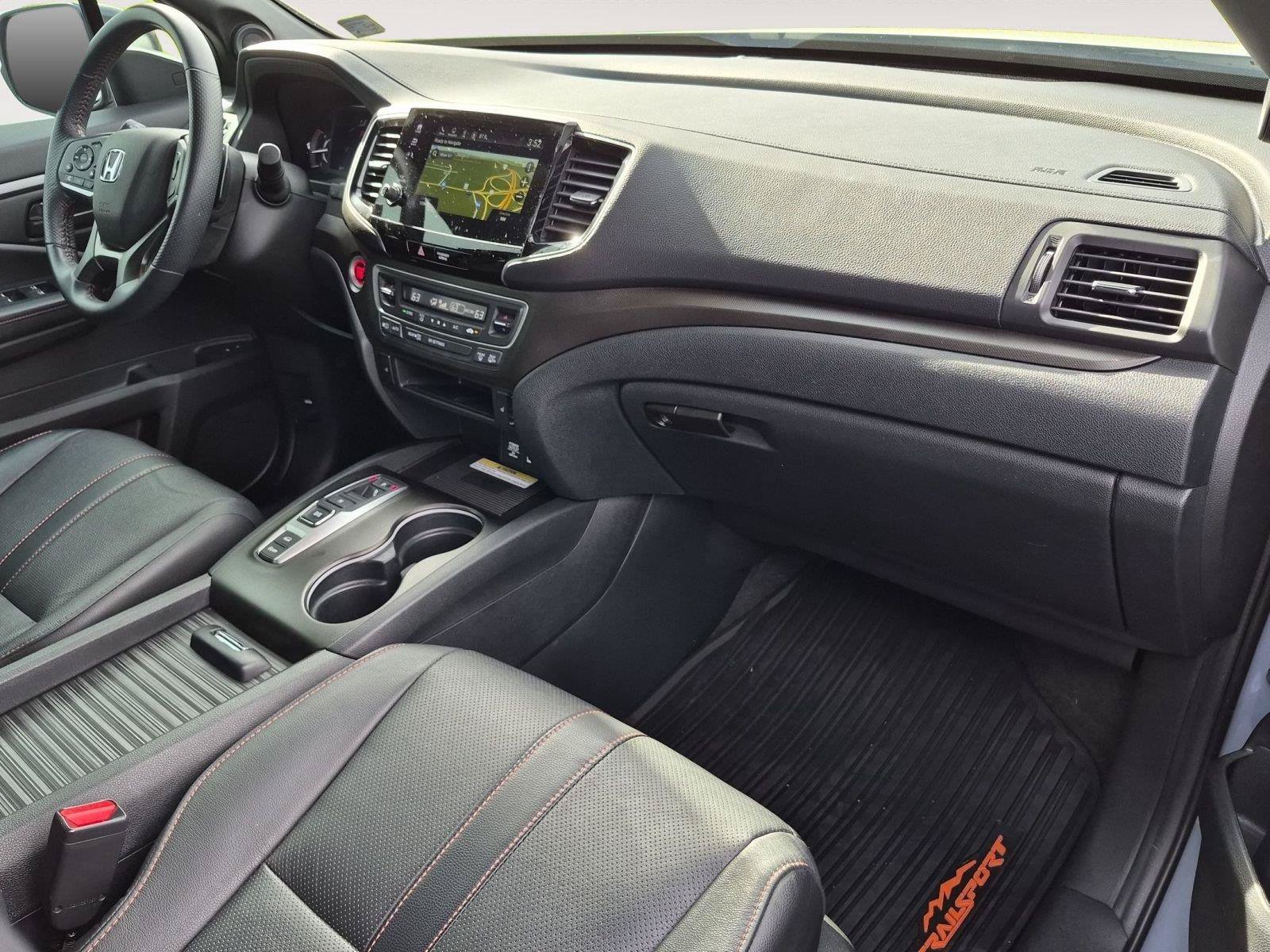 Certified 2023 Honda Passport TrailSport image 19