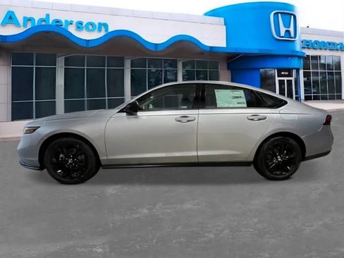Certified 2025 Honda Accord SE image 2