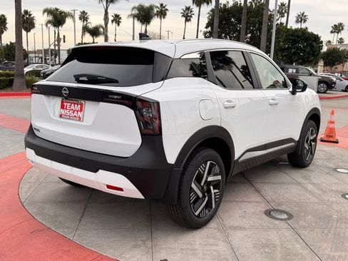 New 2026 Nissan Kicks SV image 7
