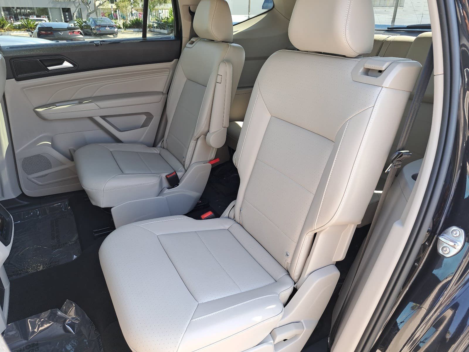 Used 2022 Volkswagen Atlas SEL AWD/4WD image 16