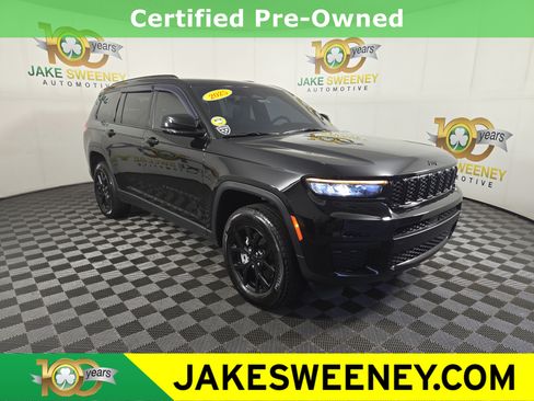 Used 2025 Jeep Grand Cherokee L Altitude AWD/4WD image 1