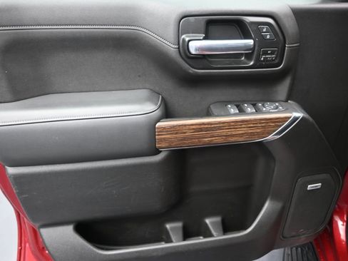 Used 2020 Chevrolet Silverado 1500 High Country w/ Technology Package image 13