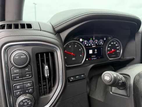 Used 2020 Chevrolet Silverado 2500 LTZ w/ LTZ Premium Package image 11