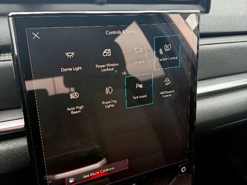 New 2026 GMC Terrain Elevation w/ Technology Package II AWD/4WD image 18