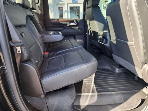 Used 2024 GMC Sierra 2500 Denali w/ Denali Reserve Package image 19