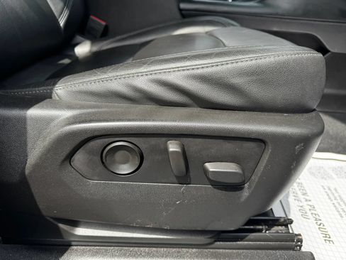 Used 2021 Chevrolet Tahoe LT RWD image 14