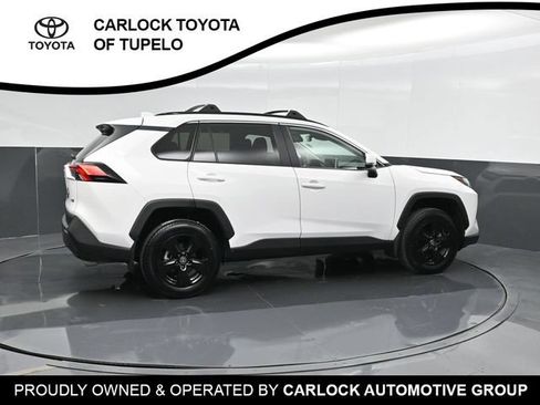 Used 2025 Toyota RAV4 XLE w/ Convenience Package FWD image 4