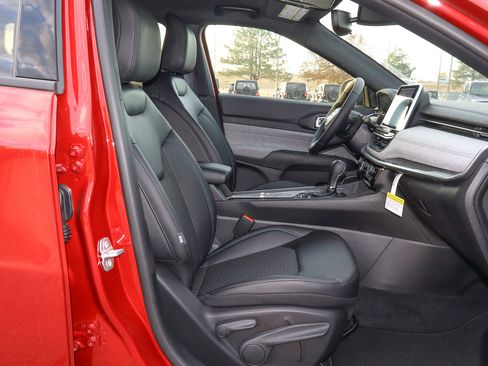 New 2026 Jeep Compass Latitude image 22