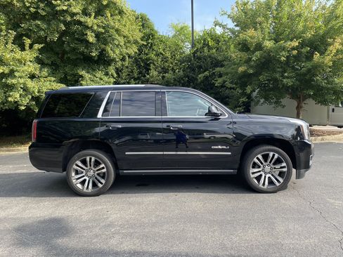 Used 2018 GMC Yukon Denali w/ Denali Ultimate Package AWD/4WD image 10