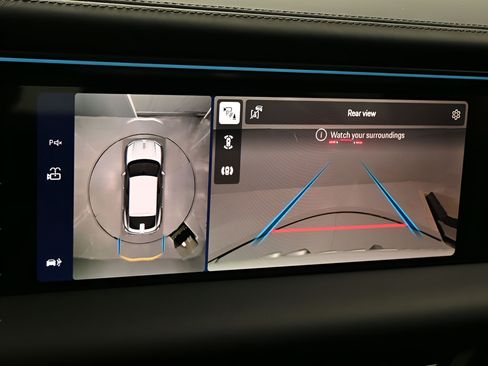 New 2026 Porsche Macan Electric RWD image 18