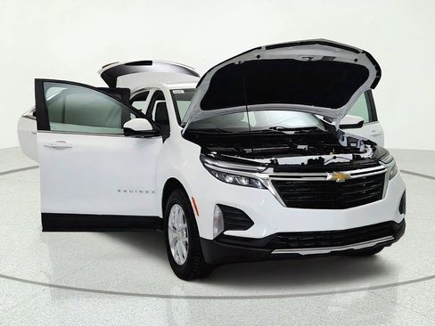 Used 2022 Chevrolet Equinox LT FWD image 9
