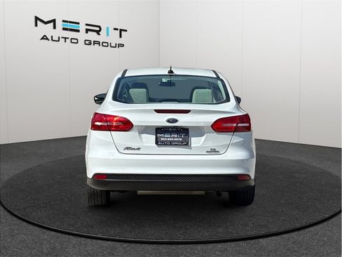 Used 2015 Ford Focus SE FWD image 8