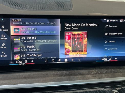 Used 2024 BMW X5 sDrive40i w/ Premium Package image 18