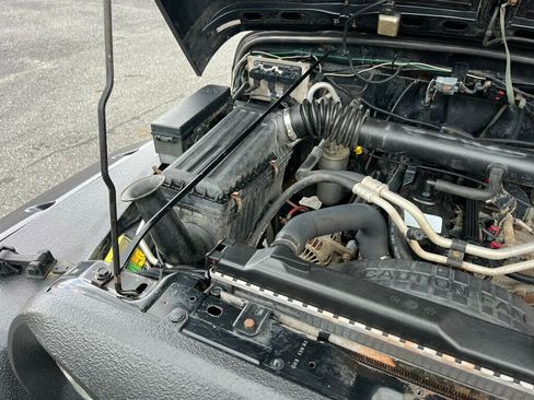 Used 2004 Jeep Wrangler Sport w/ Dual Top Group image 45
