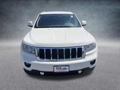 Used 2011 Jeep Grand Cherokee Laredo AWD/4WD image 9