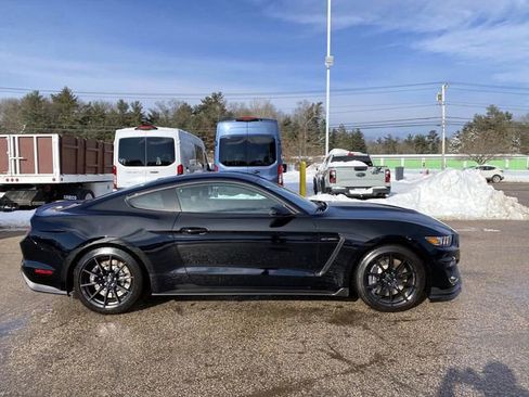 Used 2016 Ford Mustang Shelby GT350 w/ Technology Package image 2