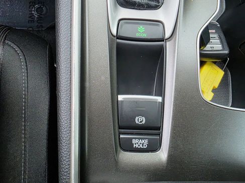 Used 2019 Honda Accord LX image 16
