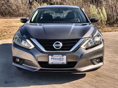 Used 2017 Nissan Altima 2.5 SR w/ Midnight Edition Package image 7