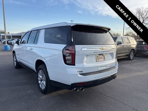 Used 2023 Chevrolet Suburban Premier w/ Premium Package image 3
