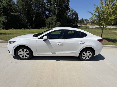 Used 2015 MAZDA MAZDA3 i Sport FWD image 8