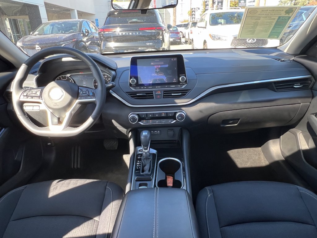 Used 2021 Nissan Altima 2.5 SV w/ SV Premium Package FWD image 18