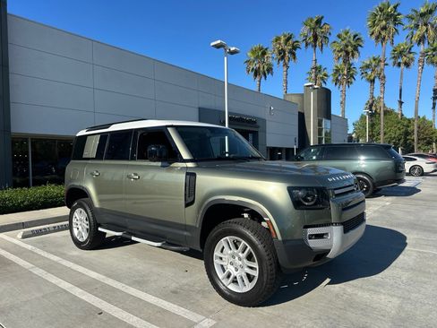 Used 2024 Land Rover Defender 110 S AWD/4WD image 2