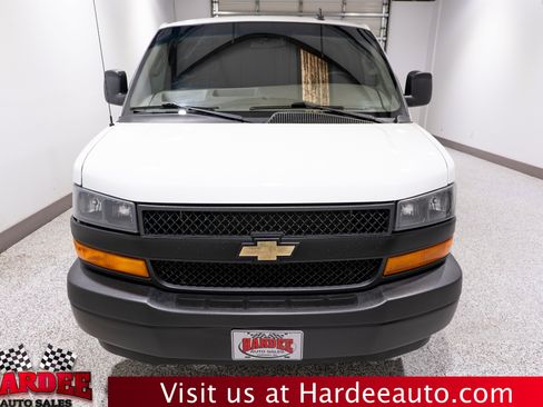 Used 2024 Chevrolet Express 2500 w/ Driver Convenience Package RWD image 7