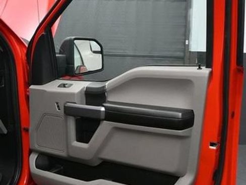 Used 2019 Ford F150 XLT w/ Equipment Group 302A Luxury AWD/4WD image 13