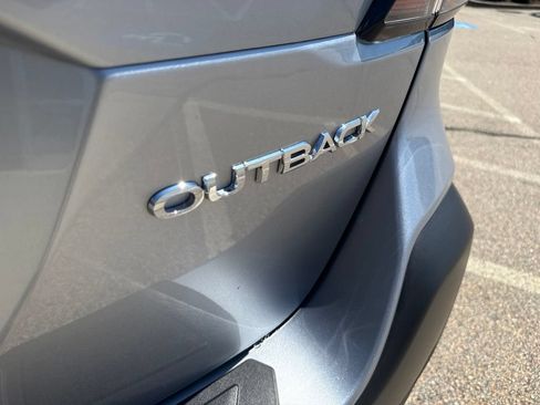 Used 2025 Subaru Outback Premium AWD/4WD image 23