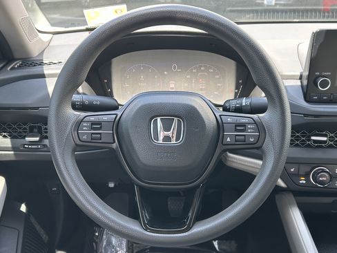 Certified 2023 Honda Accord EX image 19