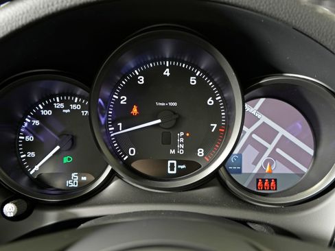 New 2026 Porsche Macan image 21