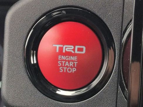 Certified 2025 Toyota 4Runner TRD Off-Road Premium AWD/4WD image 20
