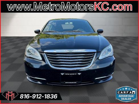 Used 2013 Chrysler 200 Touring image 9